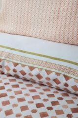 KUTUSUZ TERRA TERRACOTA TENSEL SATEN BASKI ÇİFT KİŞİLİK NEVRESİM/YASTIK KILIFI(2ADET)