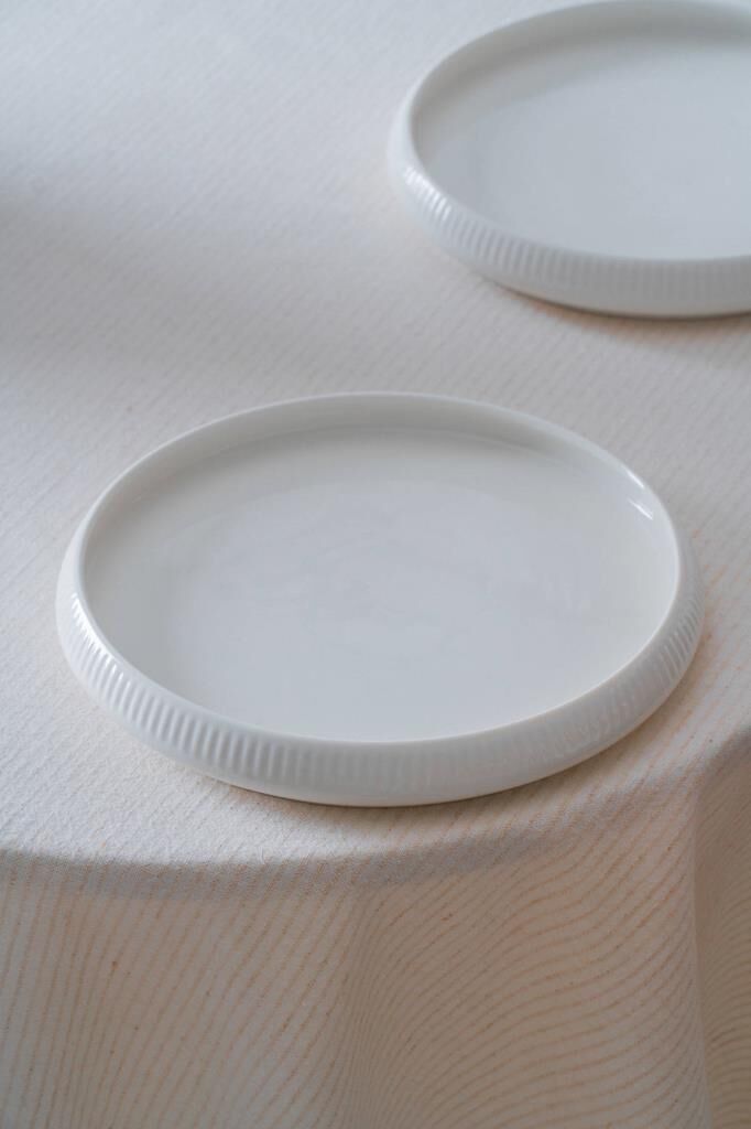 BIANCO LINEA TEKLİ PASTA TABAK 20CM