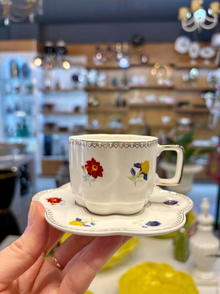 RENKLİ ÇİÇEKLİ AYAKLI 2 KİŞİLİK TÜRK KAHVESİ FİNCANI