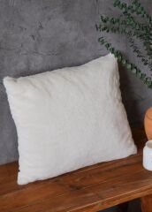 PELUŞ BEYAZ KIRLENT 45x45 CM