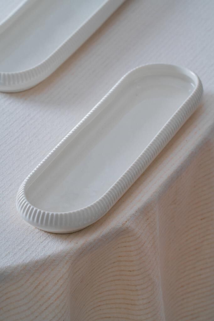 BIANCO LINEA OVAL KAYIK TABAK 7,5X28CM