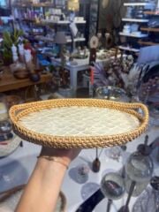 KREM SEDEFLİ OVAL RATTAN TEPSİ 30X20CM
