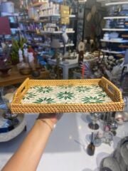 YEŞİL ÇİÇEK DİKDÖRTGEN RATTAN TEPSİ 32X24CM