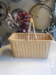 SENTETİK HASIR BEJ DİKDÖRTGEN KAPAKSIZ PİKNİK SEPETİ 40X28X18CM