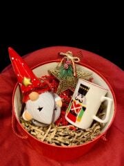 YILBAŞI HEDİYE PAKETİ KIRMIZI KUTULU 4 PARÇA