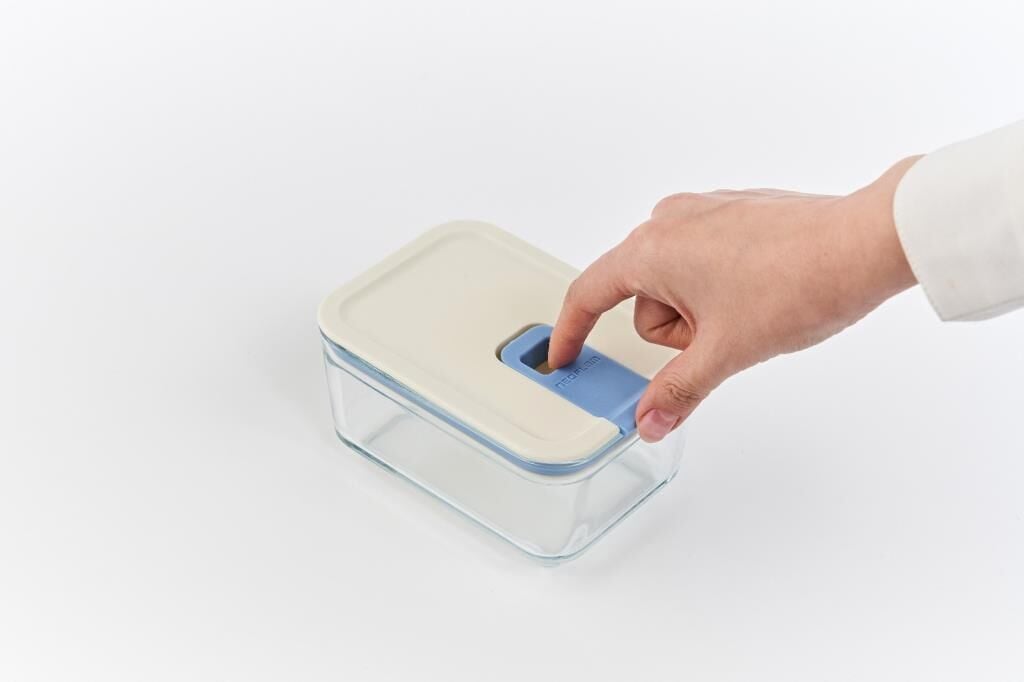 NEOFLAM PERFECT SEAL DİKDÖRTGEN CAM SAKLAMA KABI 2300ML